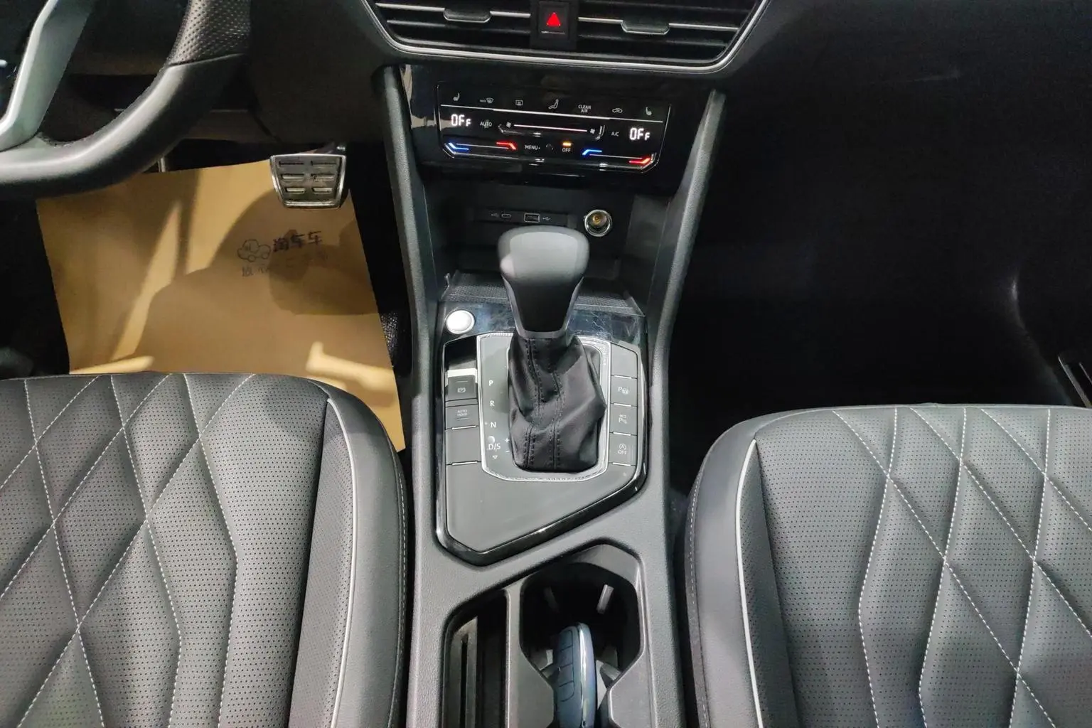 Volkswagen Tiguan L 2023 Facelift 330TSI 2WD R-Line Premium Enjoy