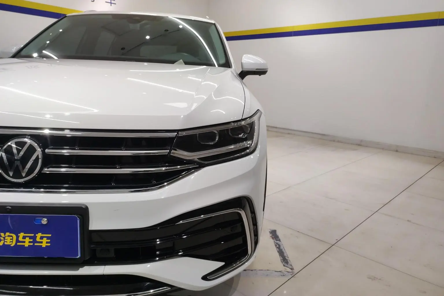 Volkswagen Tiguan L 2023 Facelift 330TSI 2WD R-Line Premium Enjoy