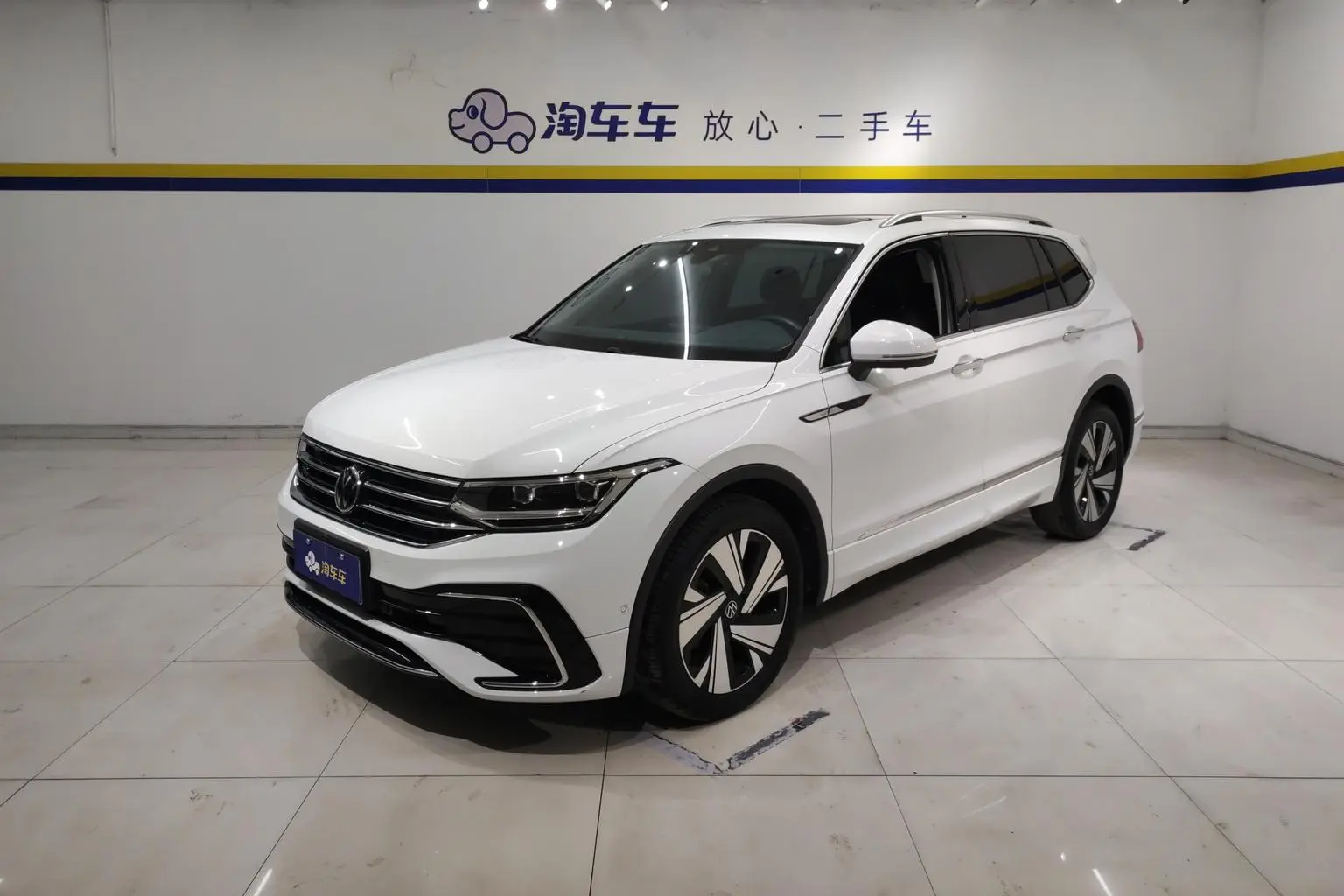 Volkswagen Tiguan L 2023 Facelift 330TSI 2WD R-Line Premium Enjoy