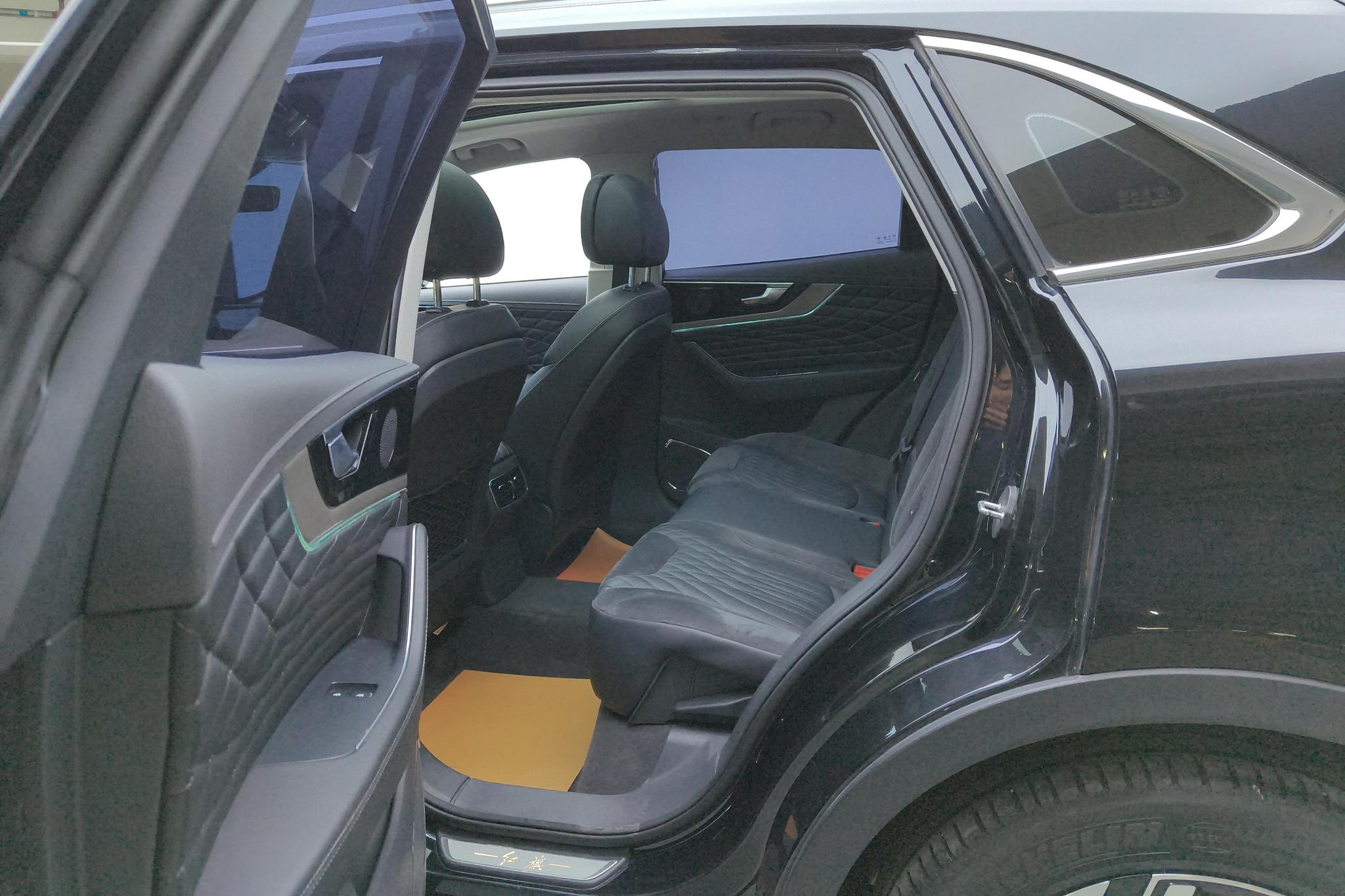 Hongqi HS5 2022 Facelift 2.0T Connected Flagship Enjoy