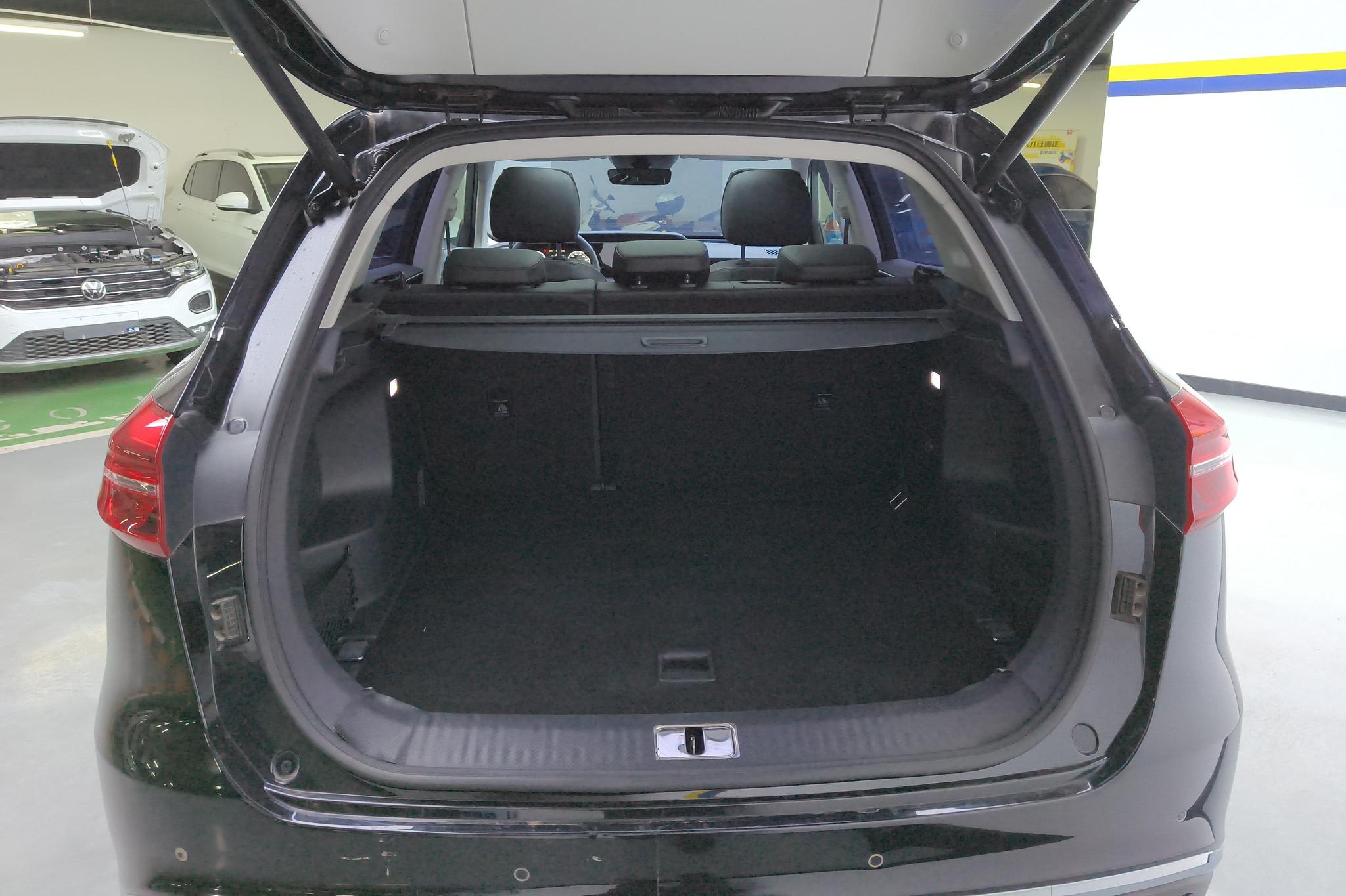 Hongqi HS5 2022 Facelift 2.0T Connected Flagship Enjoy
