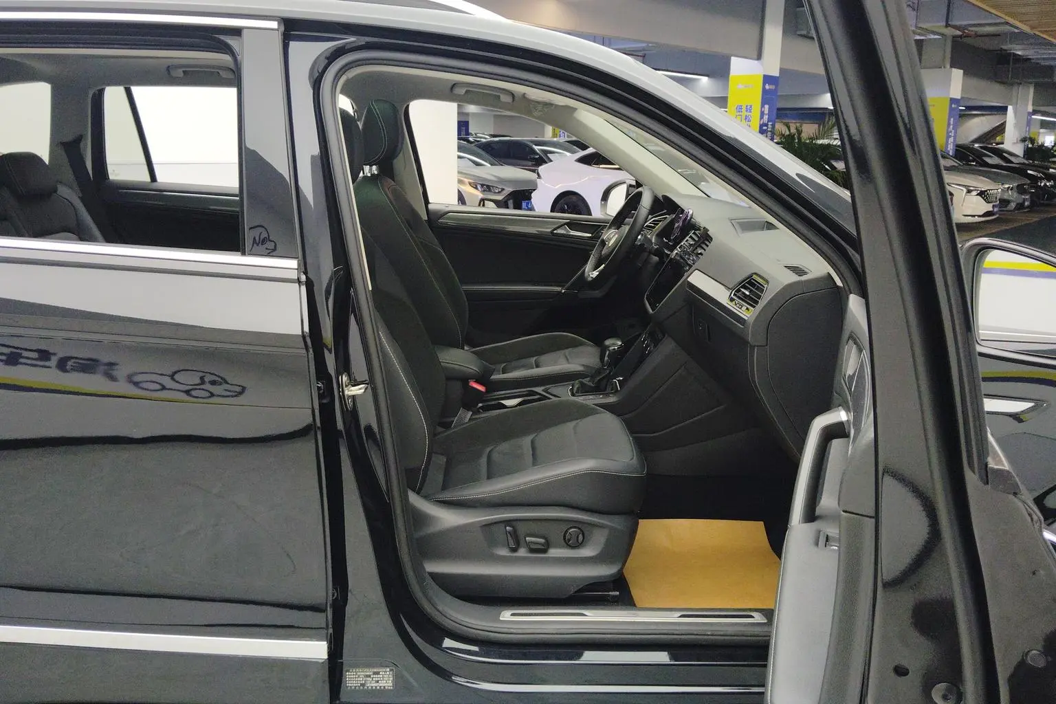 Volkswagen Tiguan L 2021 330TSI Auto 2WD R-Line Premium Enjoy