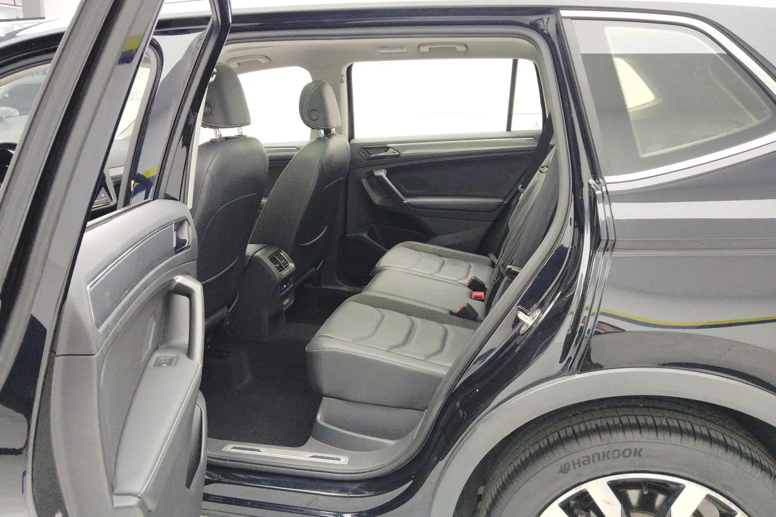 Volkswagen Tiguan L 2021 330TSI Auto 2WD R-Line Premium Enjoy