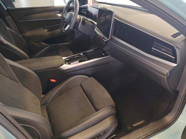 Volkswagen Passat 2025 Pro 380TSI Star Sky Dragon Premium