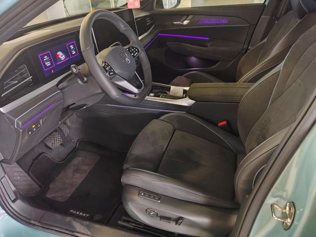 Volkswagen Passat 2025 Pro 380TSI Star Sky Dragon Premium