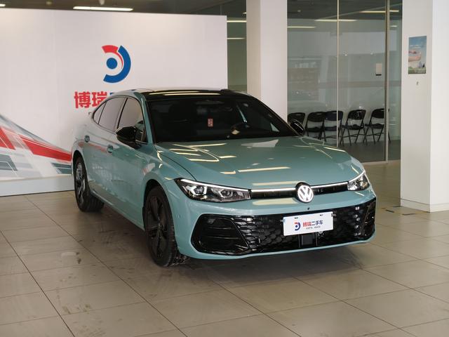 Volkswagen Passat 2025 Pro 380TSI Star Sky Dragon Premium