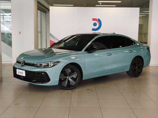 Volkswagen Passat 2025 Pro 380TSI Star Sky Dragon Premium
