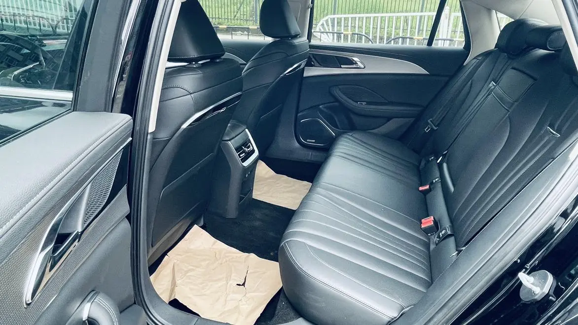 Hongqi H5 2024 1.5T DCT Smart Connected