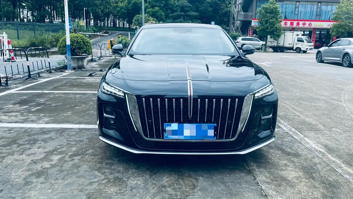 Hongqi H5 2024 1.5T DCT Smart Connected