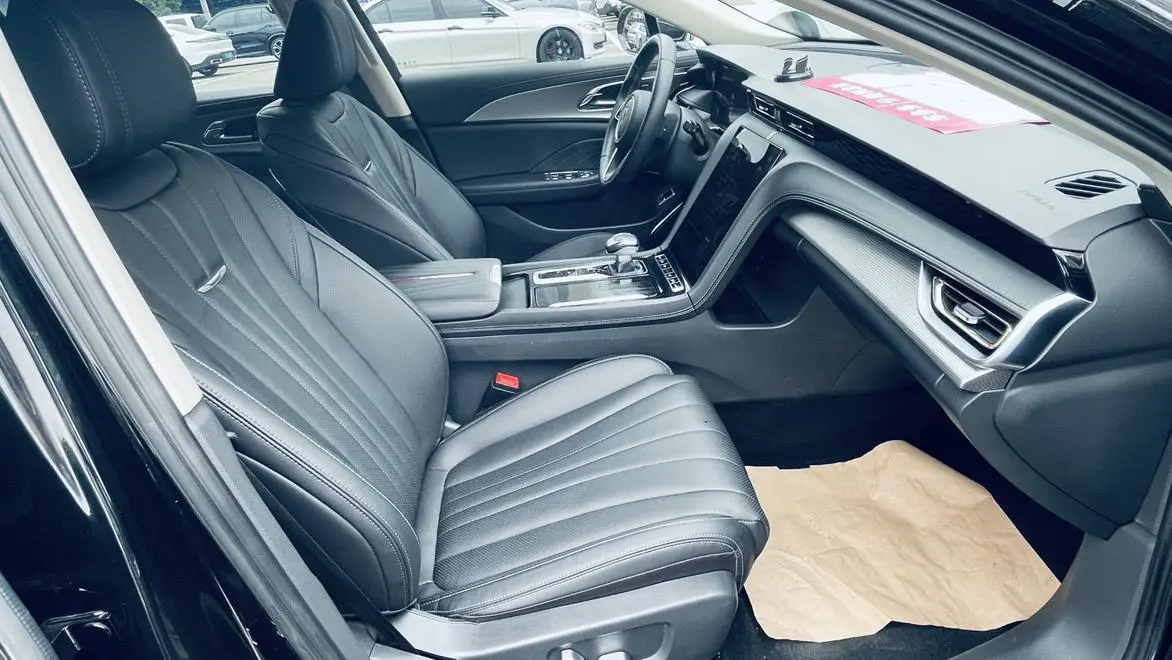 Hongqi H5 2024 1.5T DCT Smart Connected