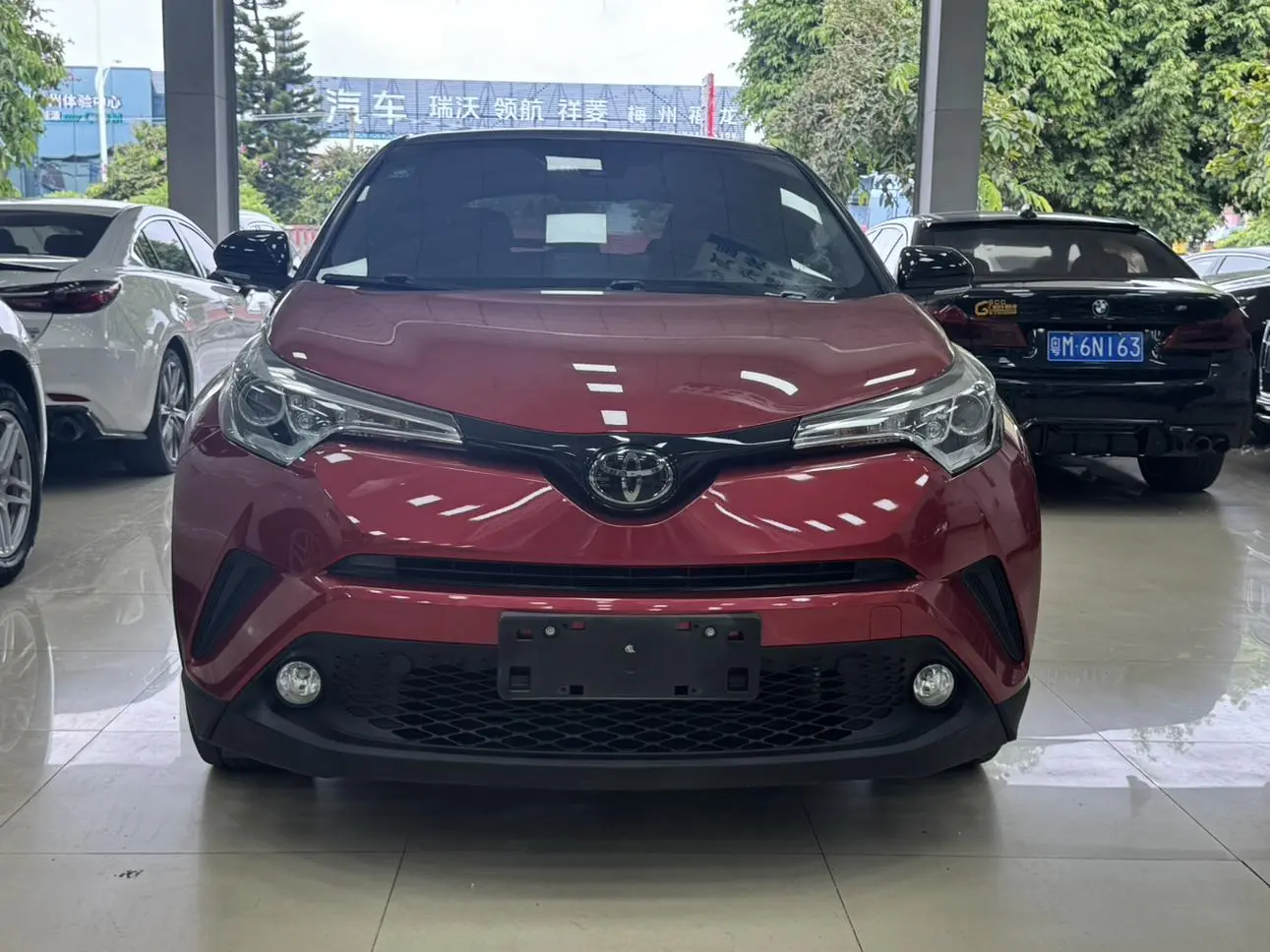 Toyota C-HR 2020 2.0L Leading