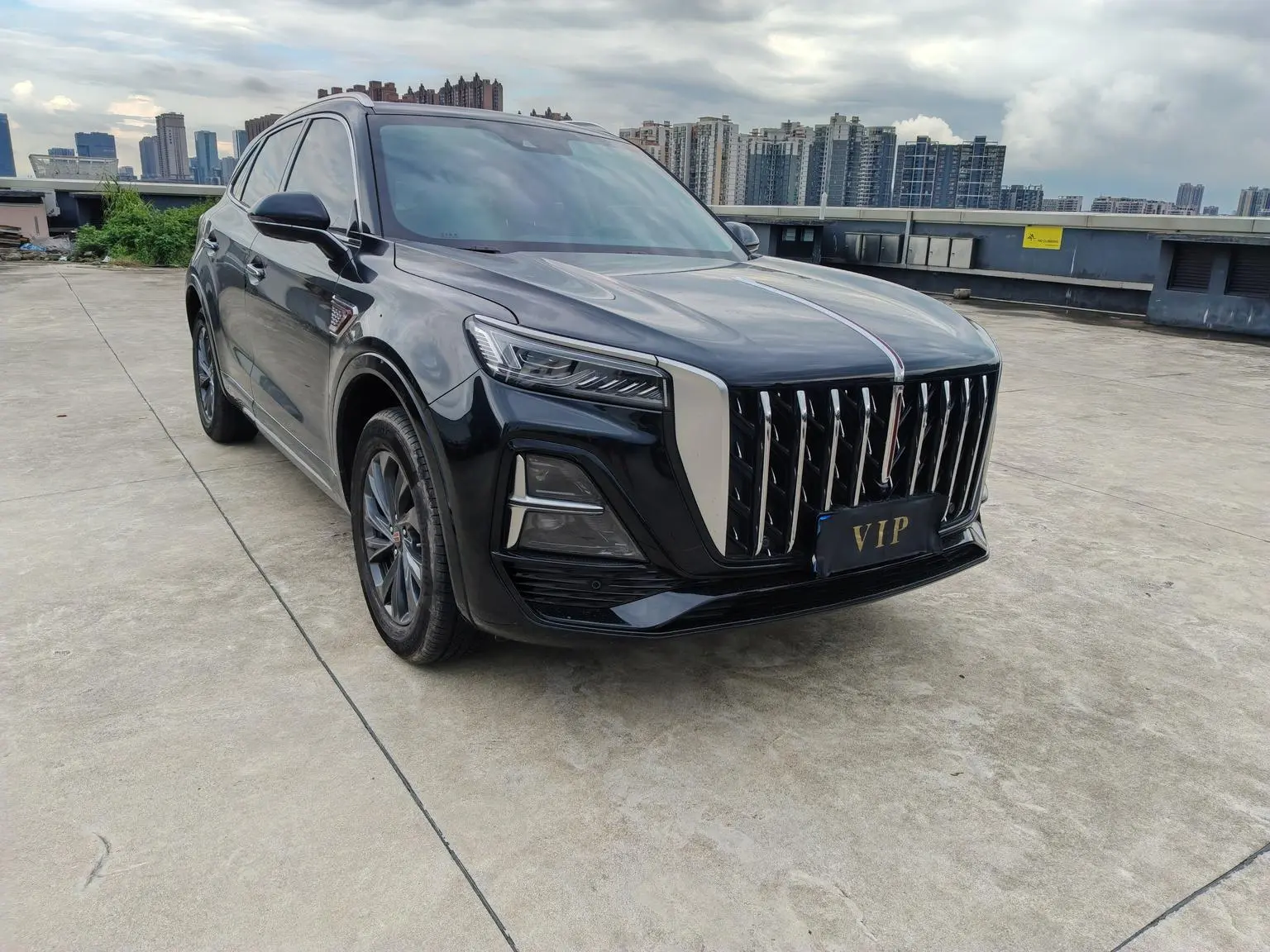 Hongqi HS5 2023 2.0T Pro