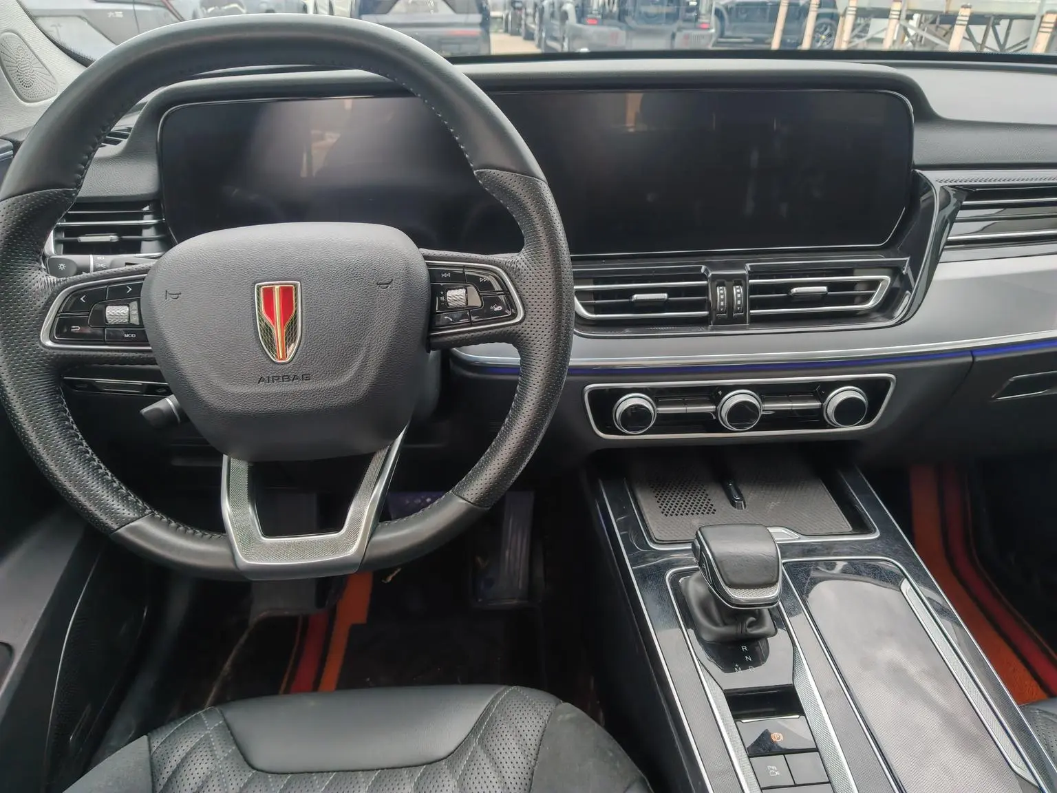 Hongqi HS5 2023 2.0T Pro