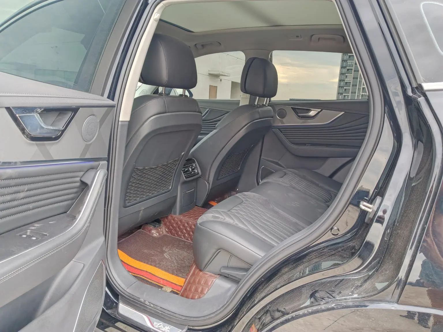 Hongqi HS5 2023 2.0T Pro