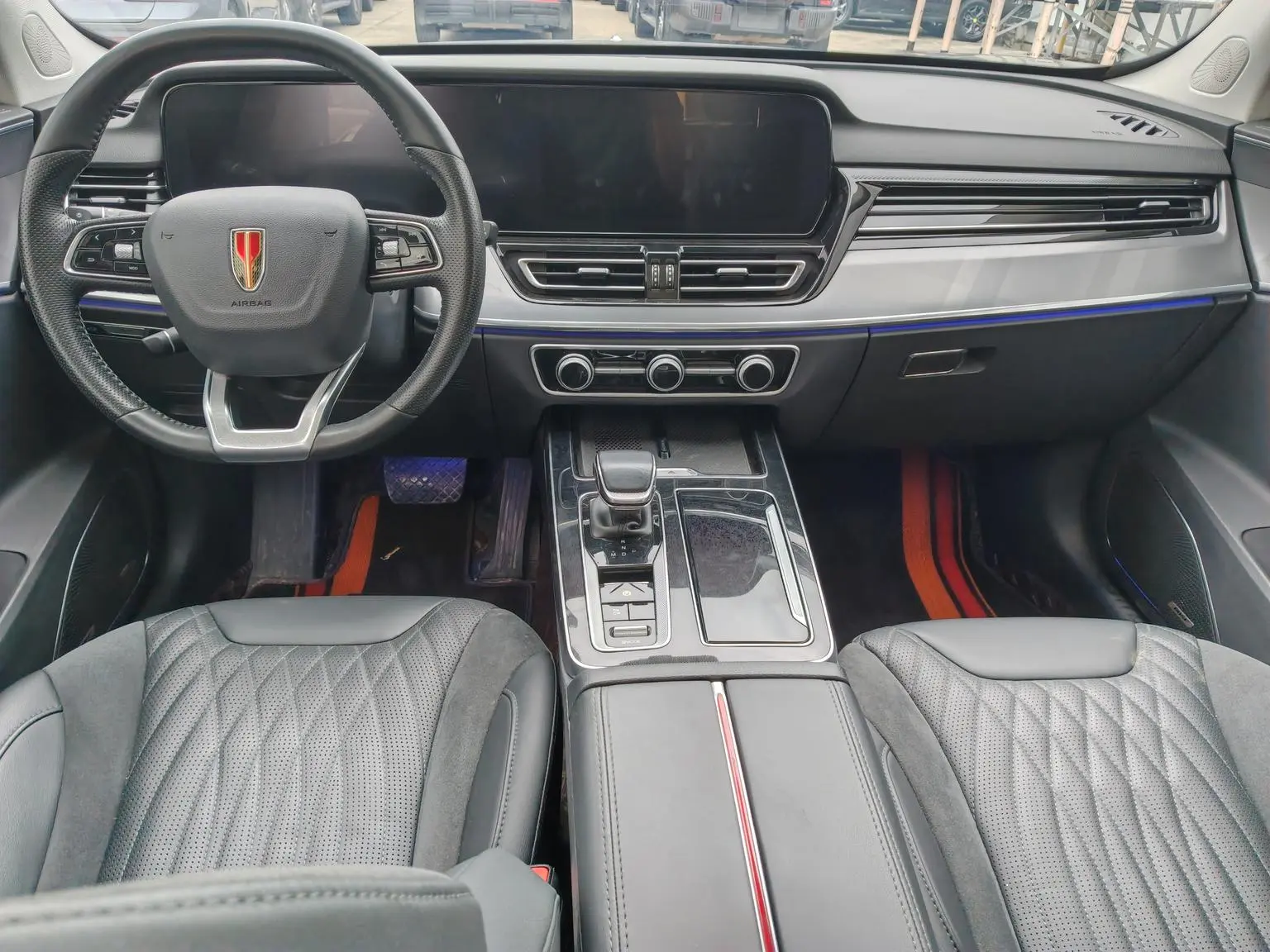 Hongqi HS5 2023 2.0T Pro