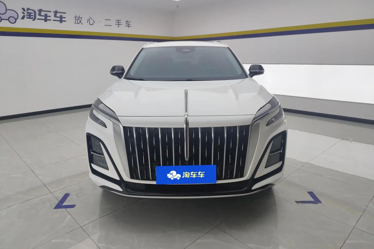 Hongqi HS3 2023 1.5T
