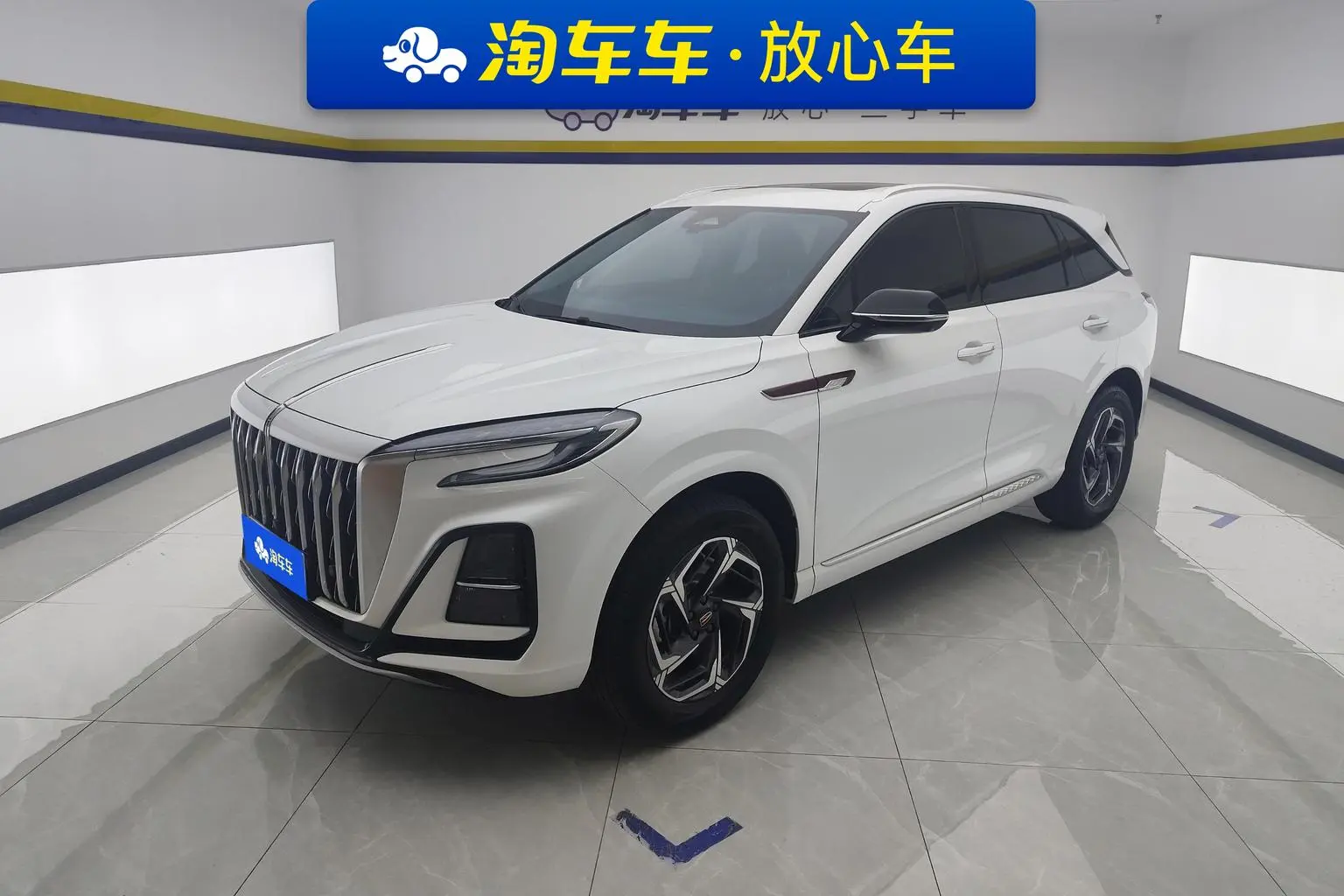 Hongqi HS3 2023 1.5T