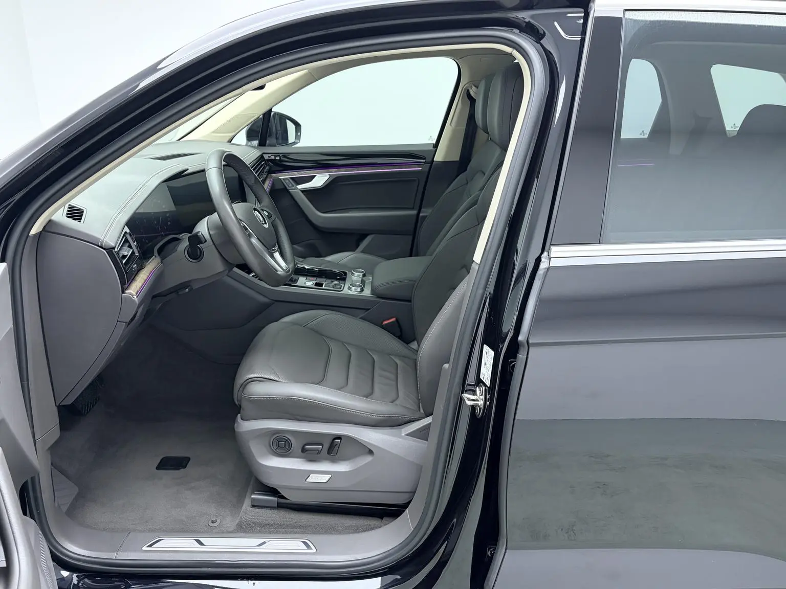 Volkswagen Touareg 2019 3.0TSI Sharp China VI