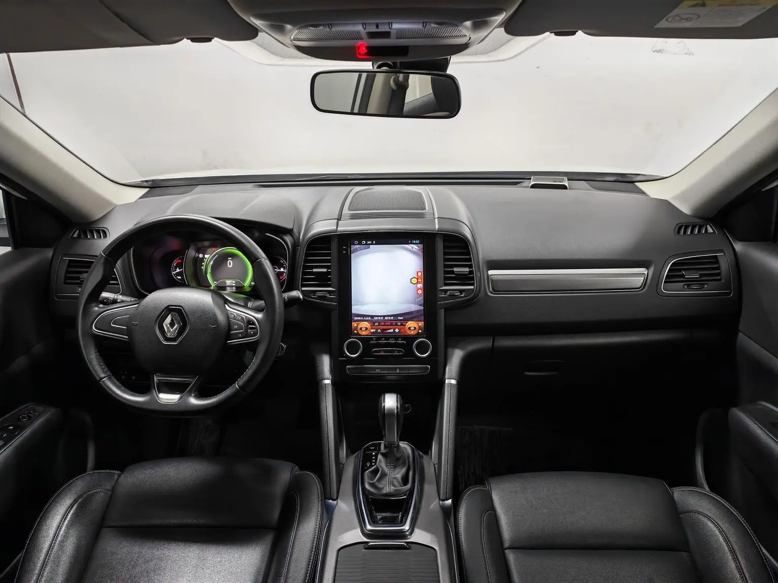 Renault 2018 2.0L 2WD Leading