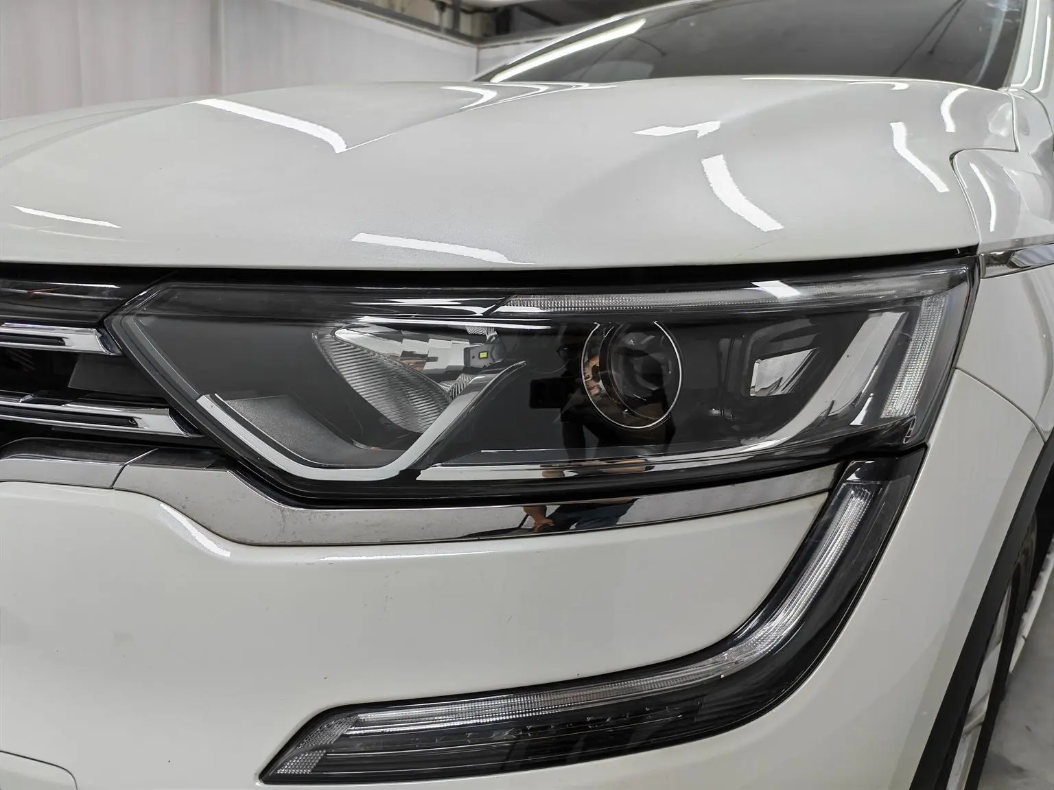 Renault 2018 2.0L 2WD Leading