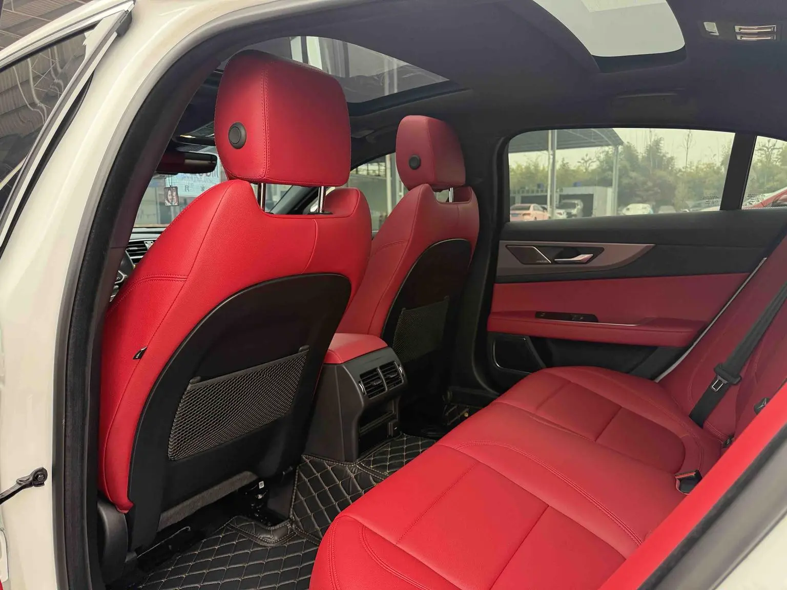 Jaguar XEL 2024 2.0T 250PS R-DYNAMIC S Progressive Sport