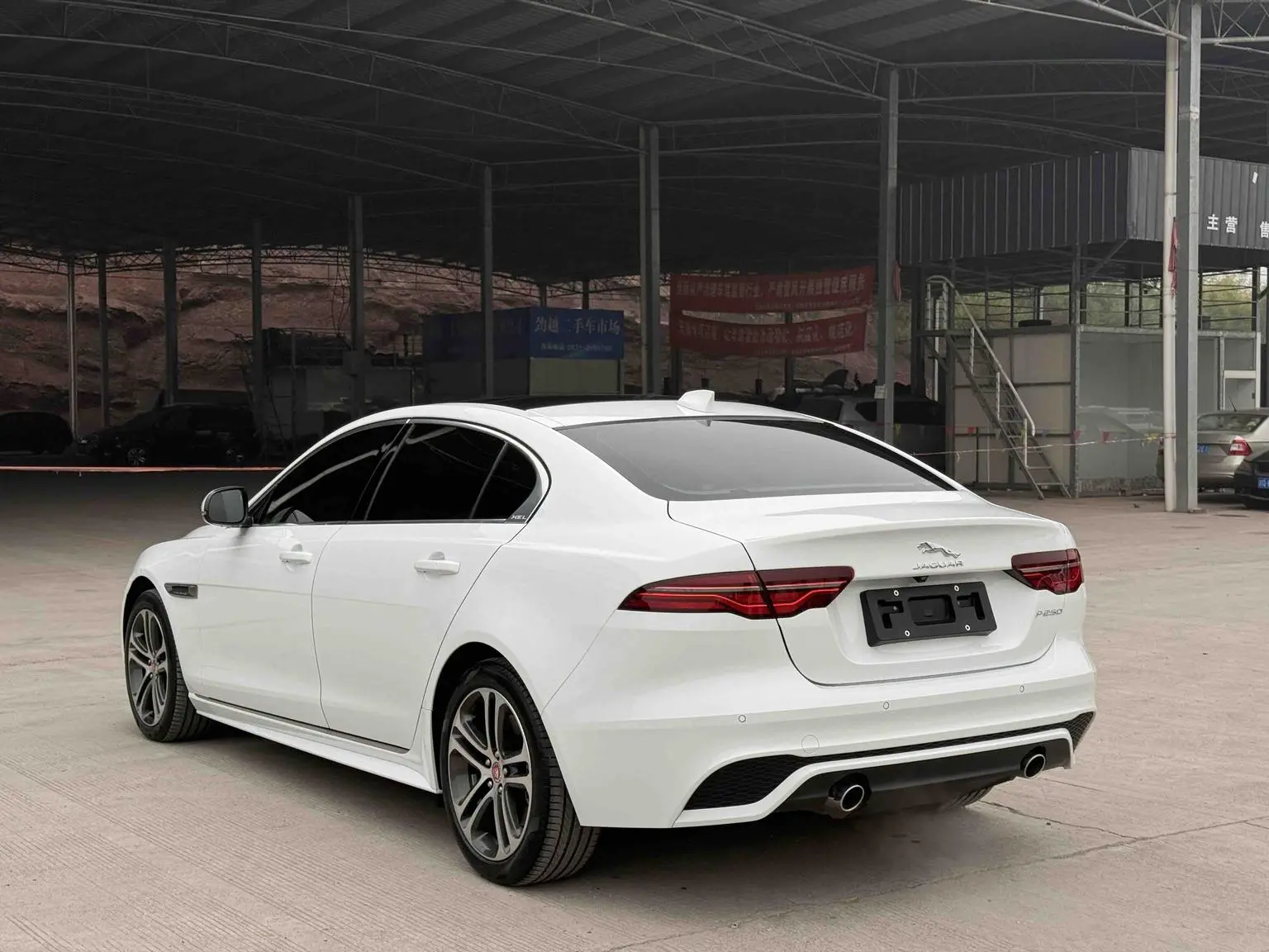 Jaguar XEL 2024 2.0T 250PS R-DYNAMIC S Progressive Sport