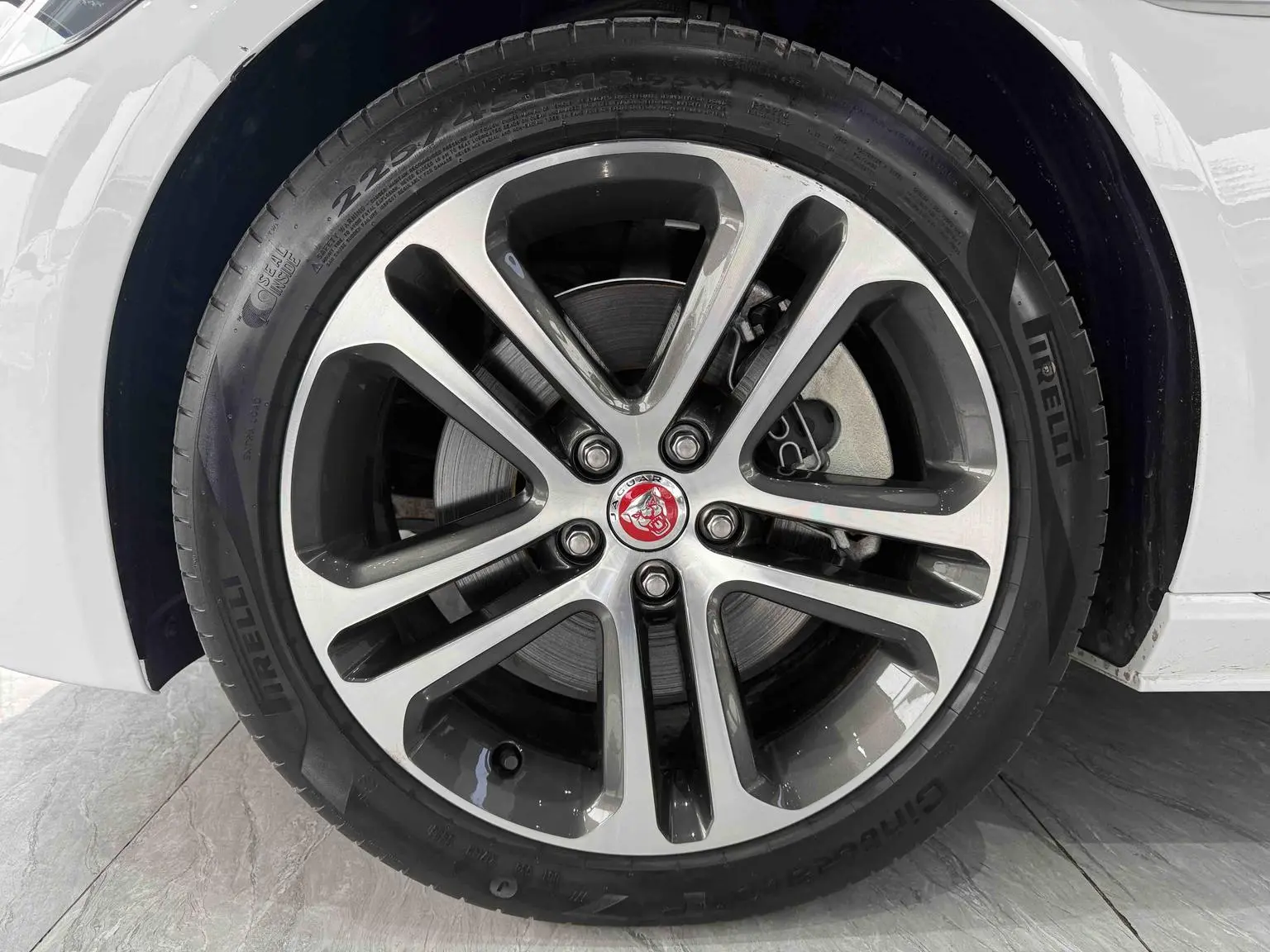Jaguar XEL 2024 2.0T 250PS R-DYNAMIC S Progressive Sport