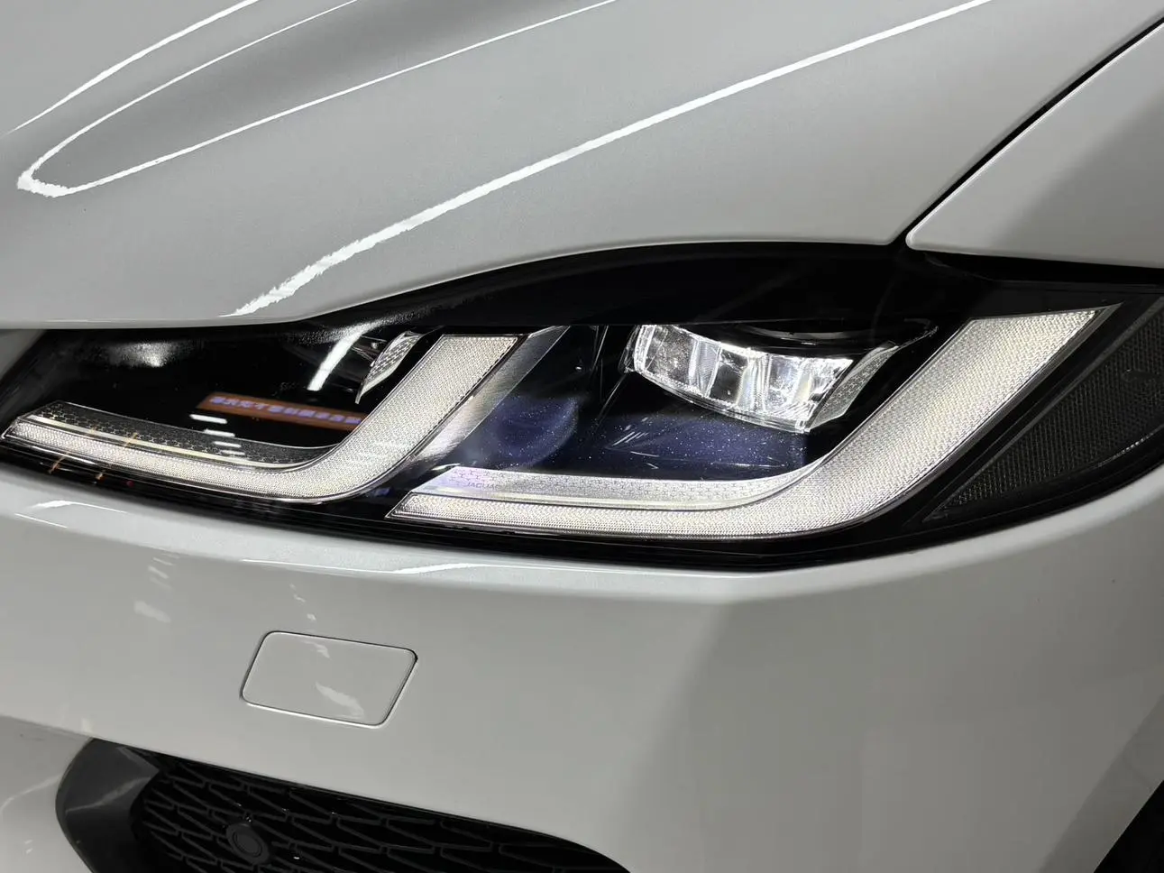 Jaguar F-PACE 2025 P250 R-Dynamic SE
