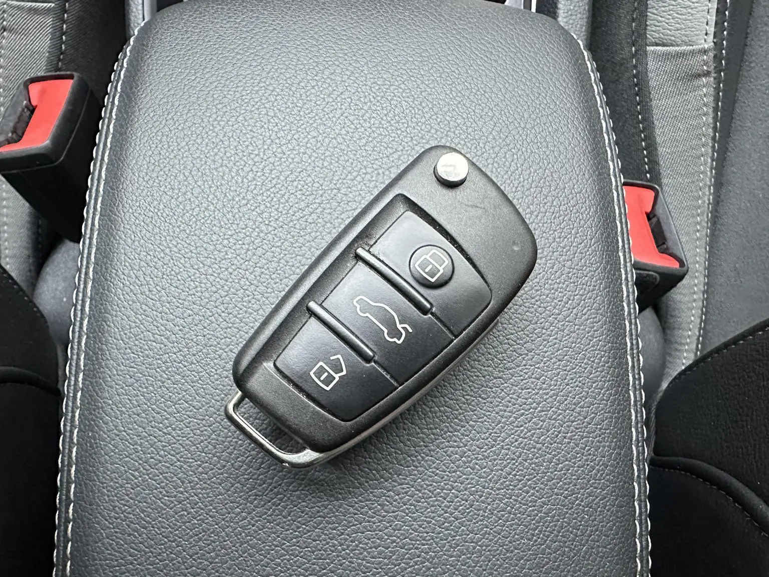 Audi Q3 2023 35 TFSI Dynamic Fashion (1.5T)