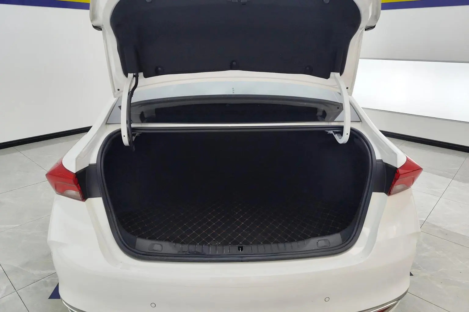 Buick Verano 2022 Pro 533T