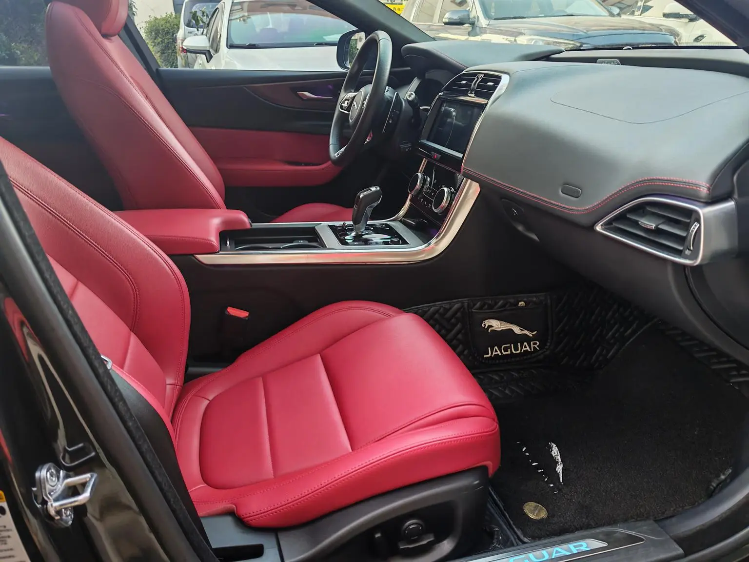 Jaguar XEL 2020 2.0T 200PS R-DYNAMIC S Progressive Sport