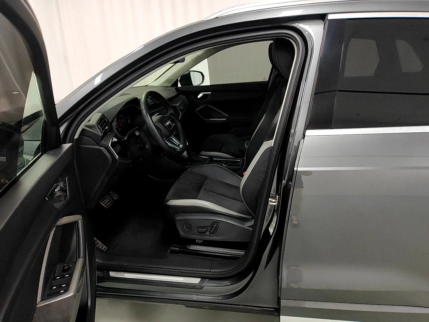 Audi Q3 2019 35 TFSI Progressive Dynamic