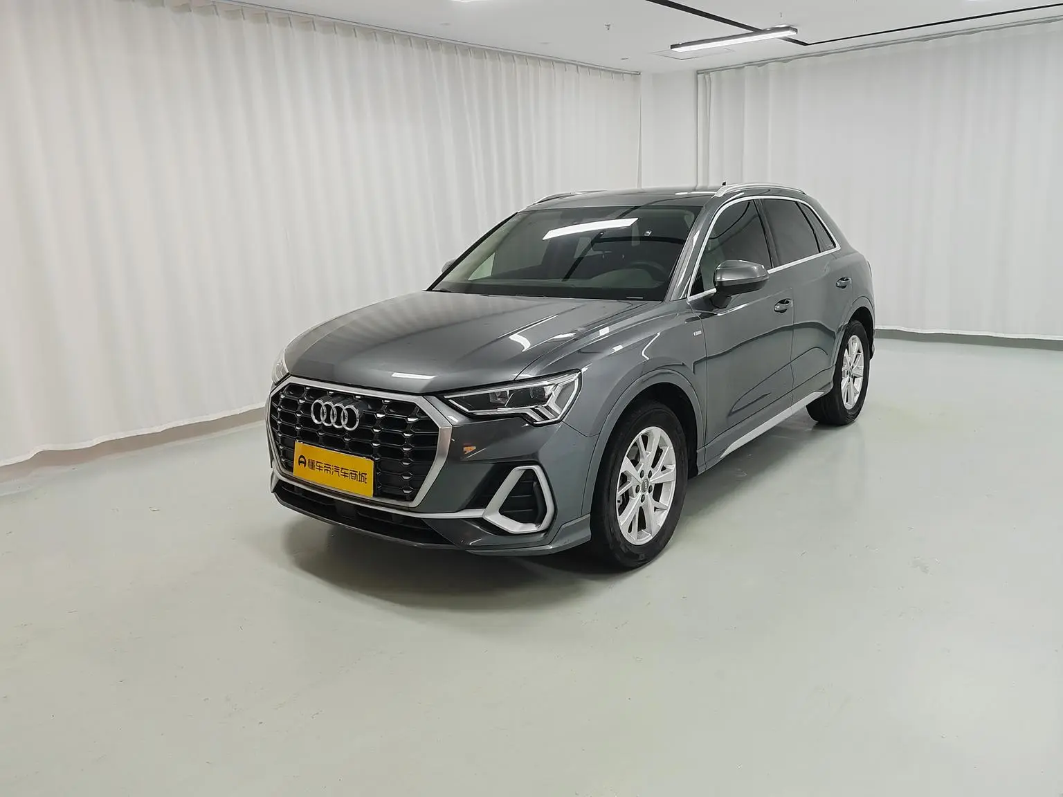 Audi Q3 2019 35 TFSI Progressive Dynamic