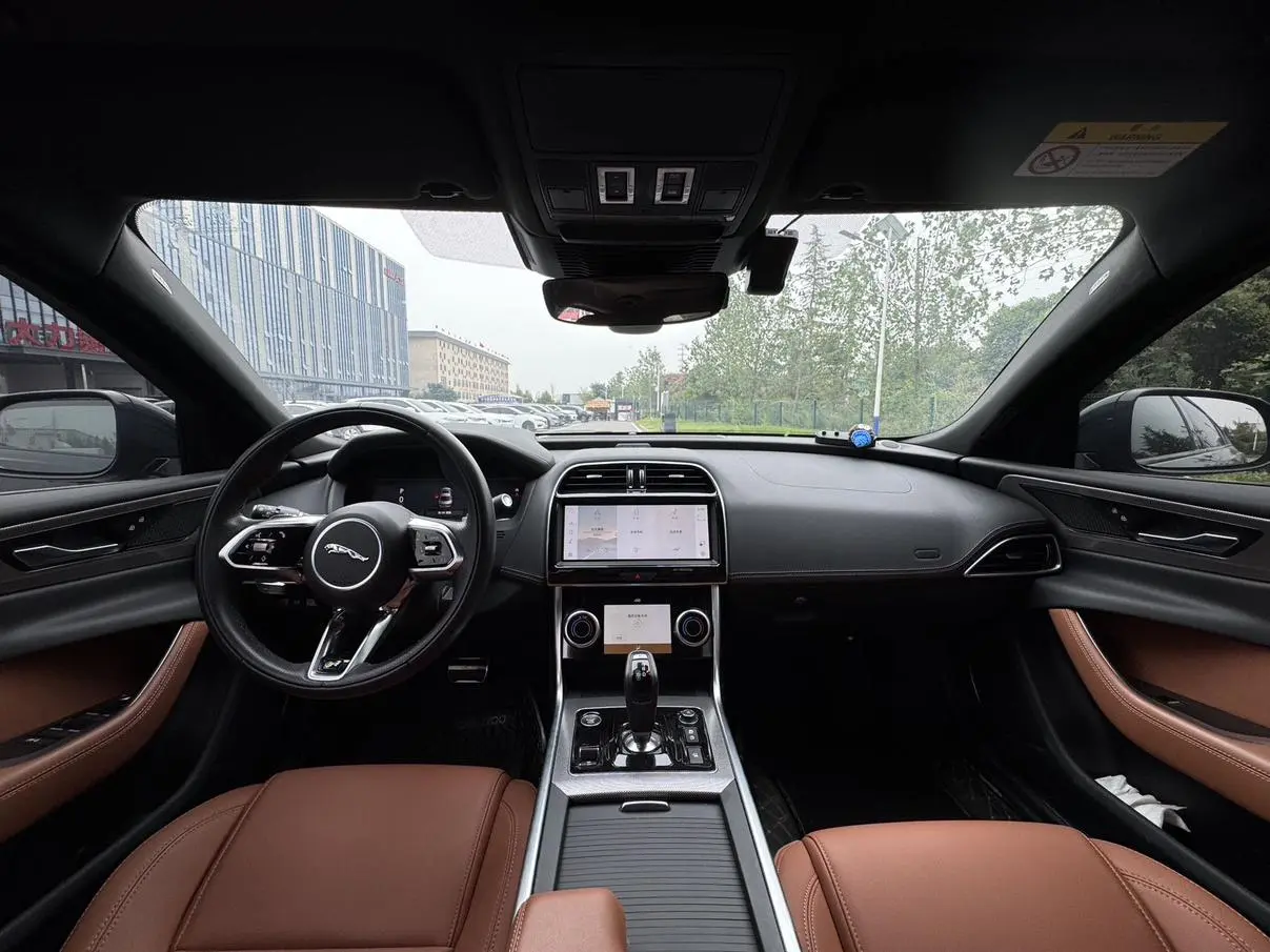 Jaguar XEL 2024 2.0T 250PS R-DYNAMIC S Progressive Sport