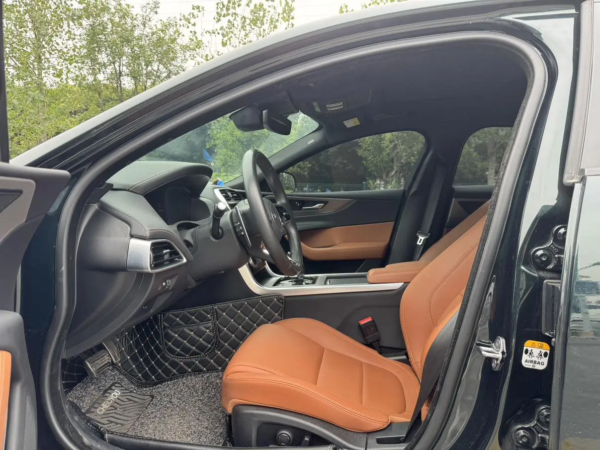 Jaguar XEL 2024 2.0T 250PS R-DYNAMIC S Progressive Sport