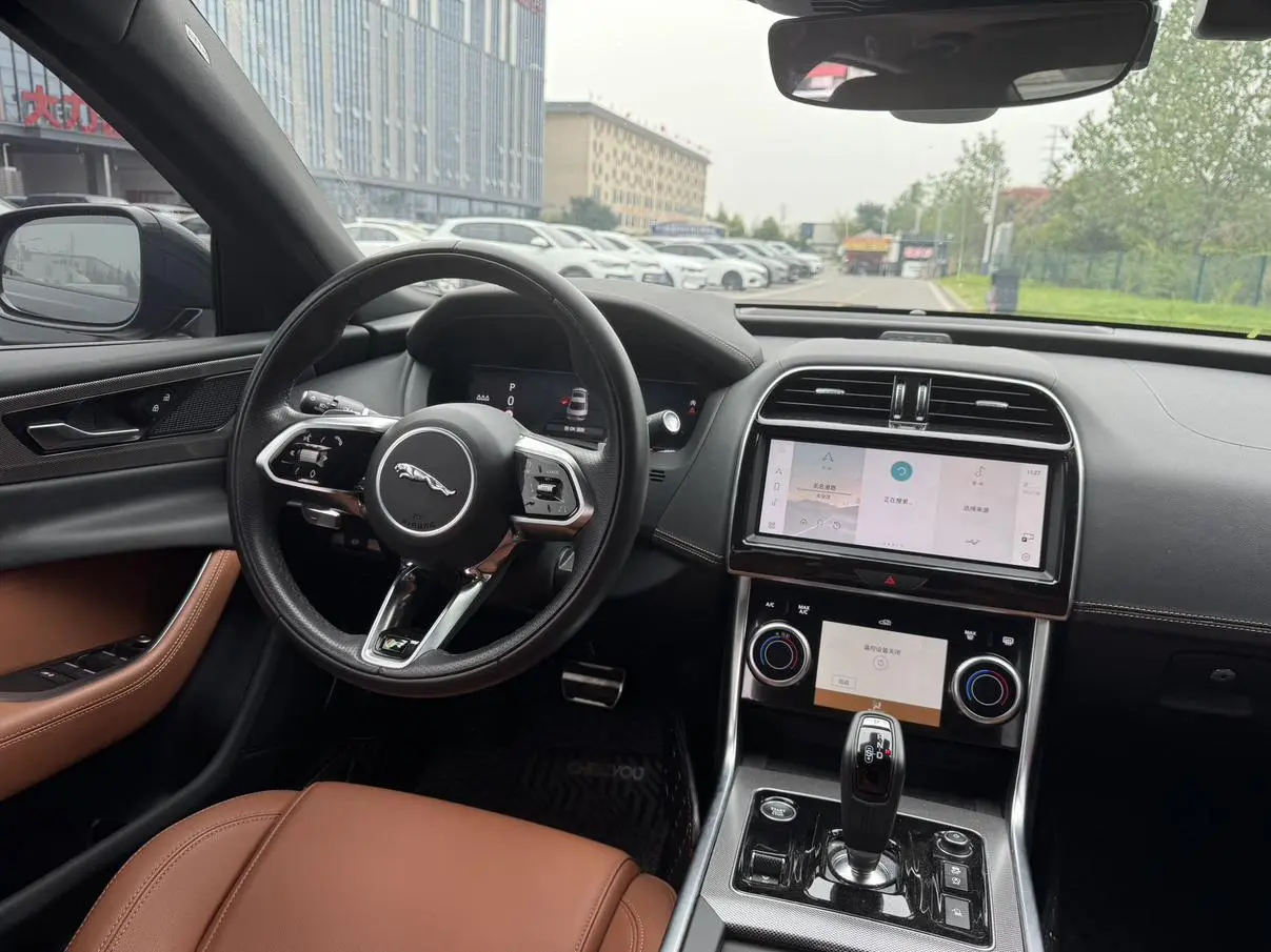 Jaguar XEL 2024 2.0T 250PS R-DYNAMIC S Progressive Sport