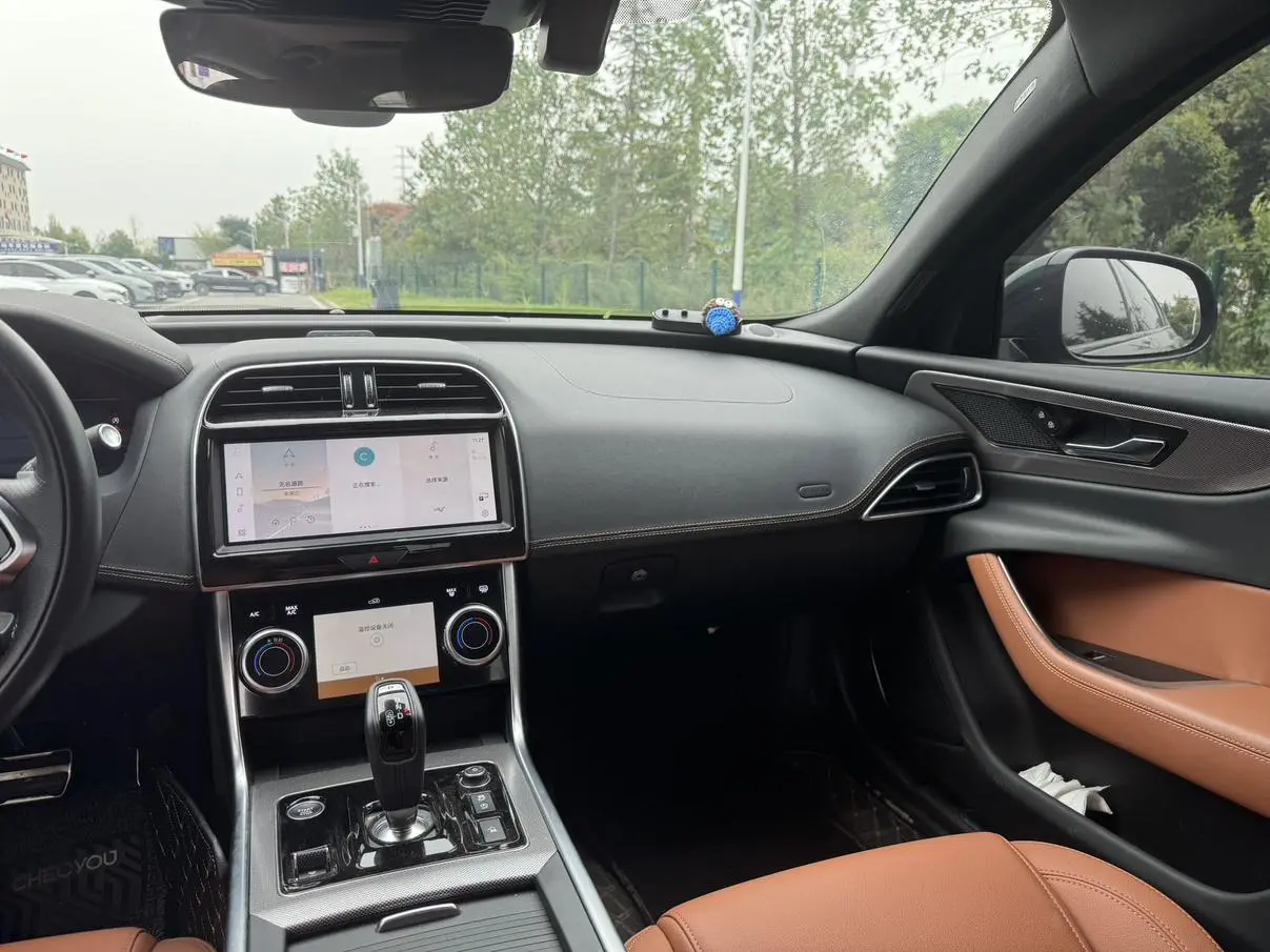 Jaguar XEL 2024 2.0T 250PS R-DYNAMIC S Progressive Sport