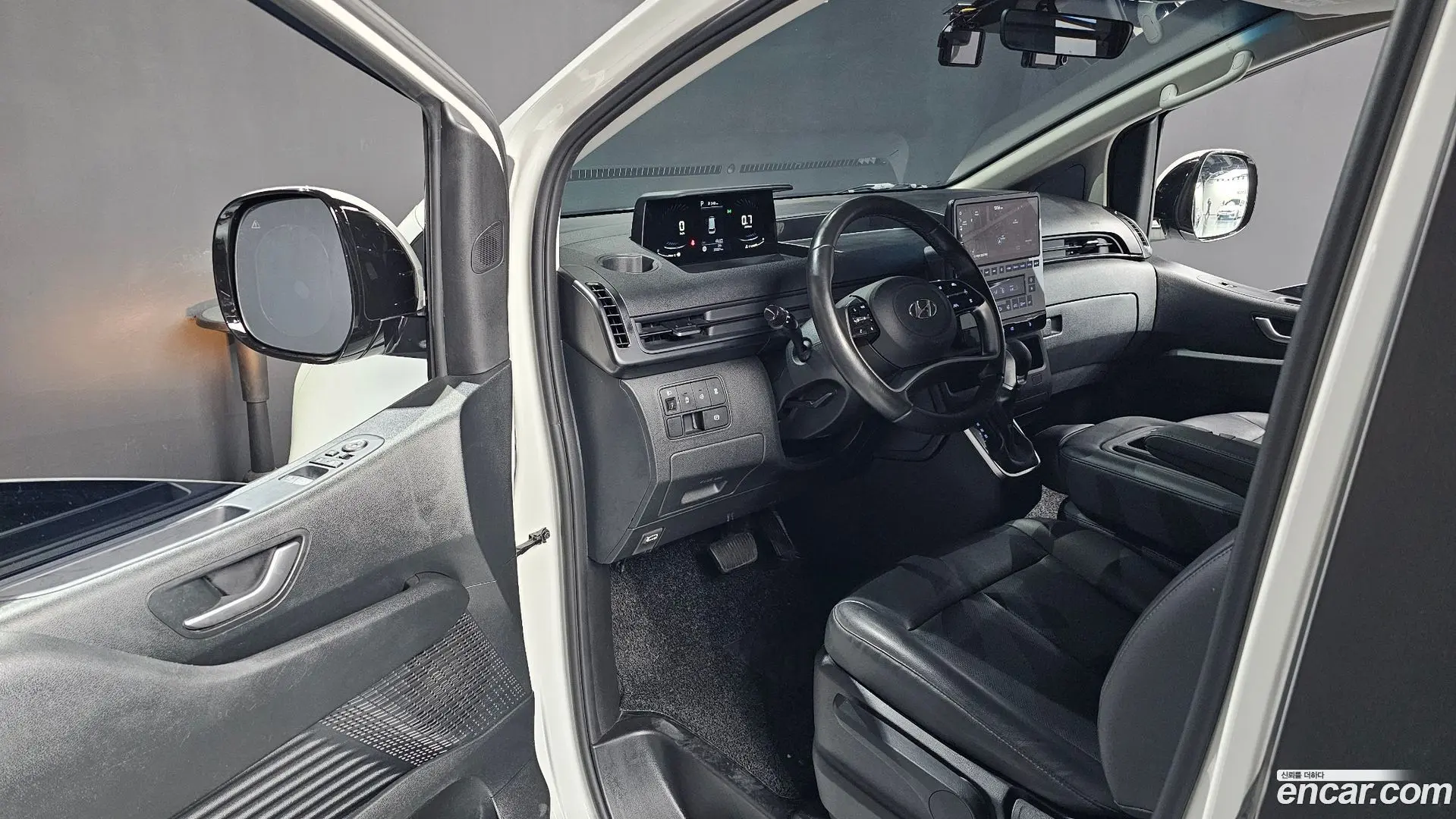 Hyundai Staria Cargo 3-Seater 2022