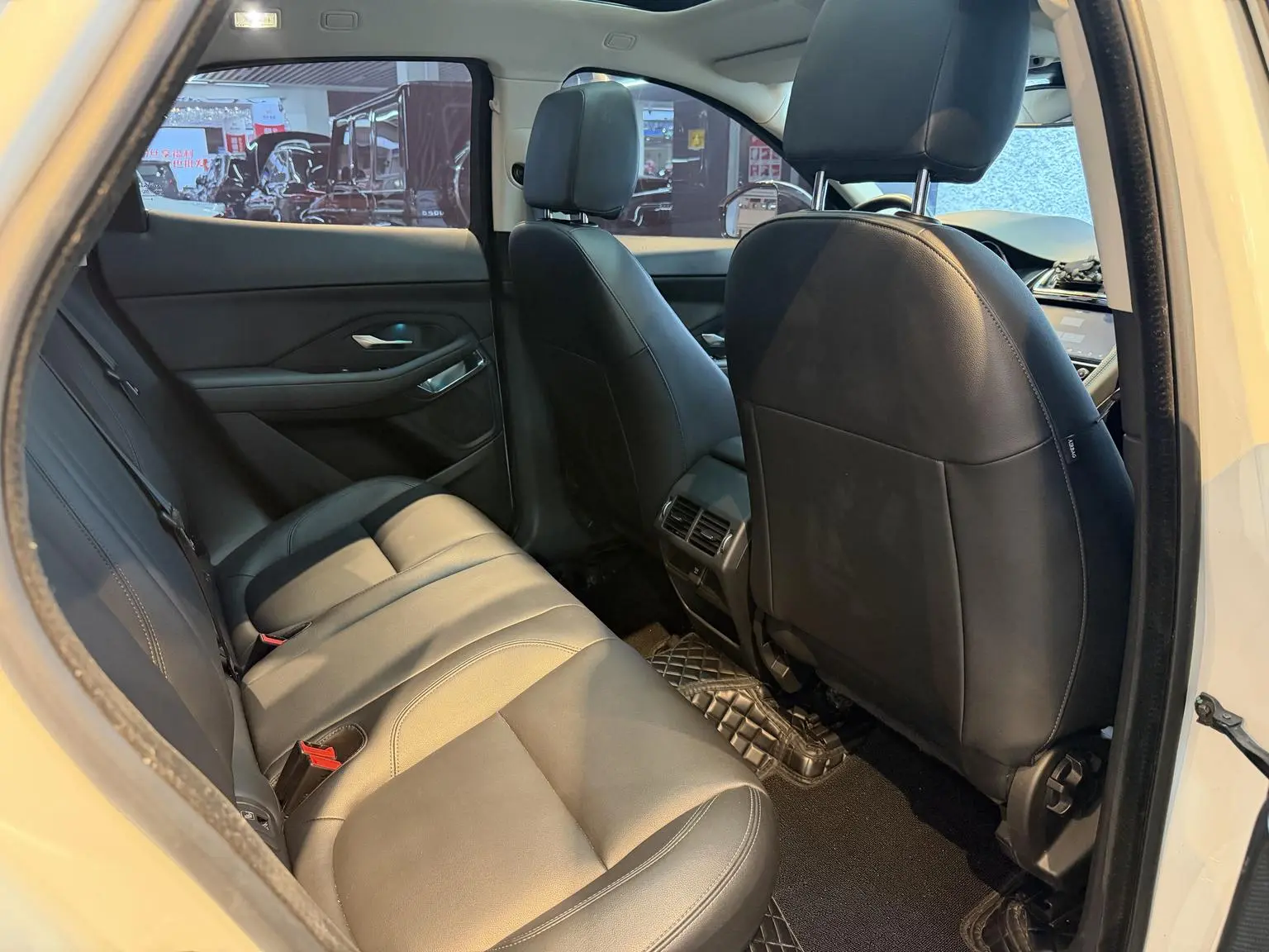 Jaguar E-PACE 2018 P200 China VI