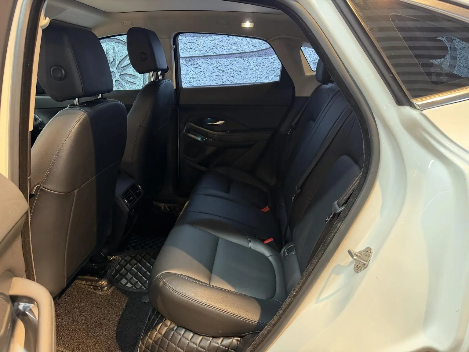 Jaguar E-PACE 2018 P200 China VI