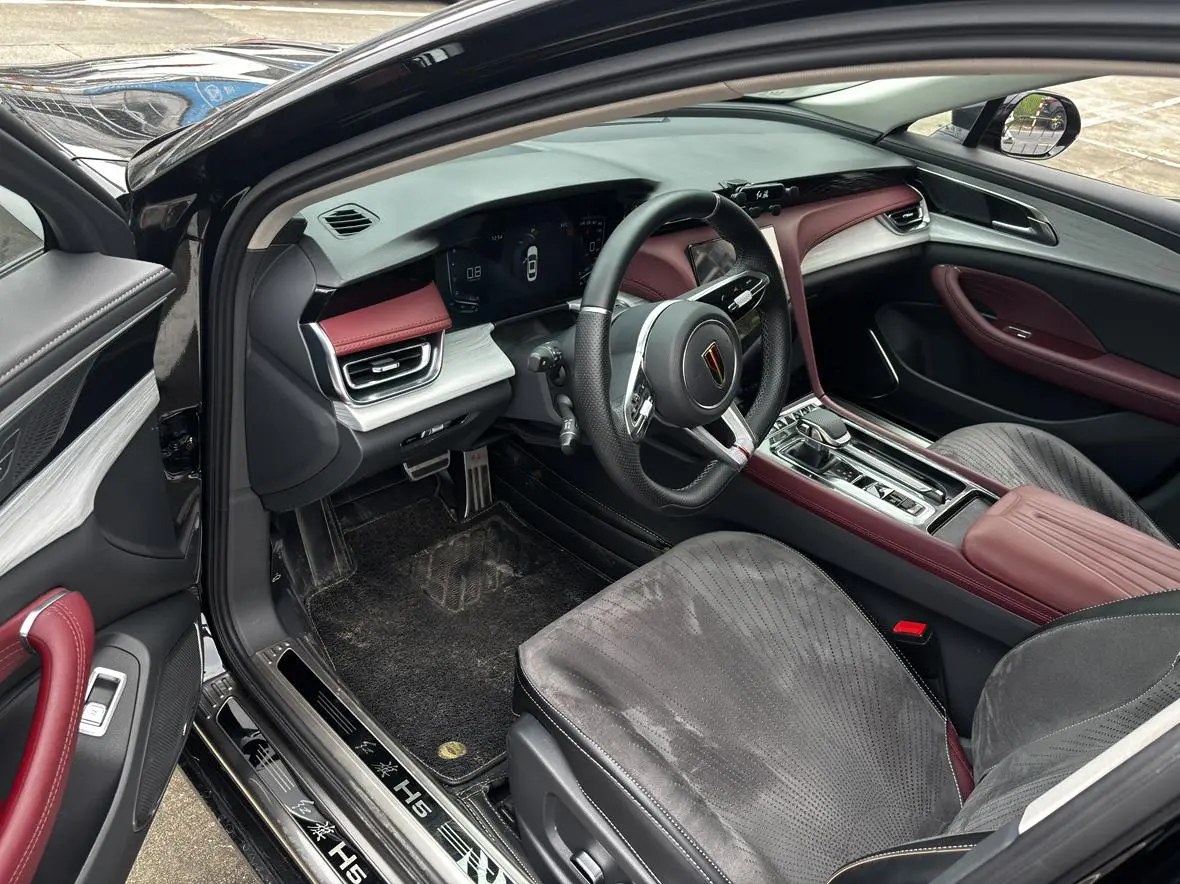 Hongqi H5 2025 1.5T DCT