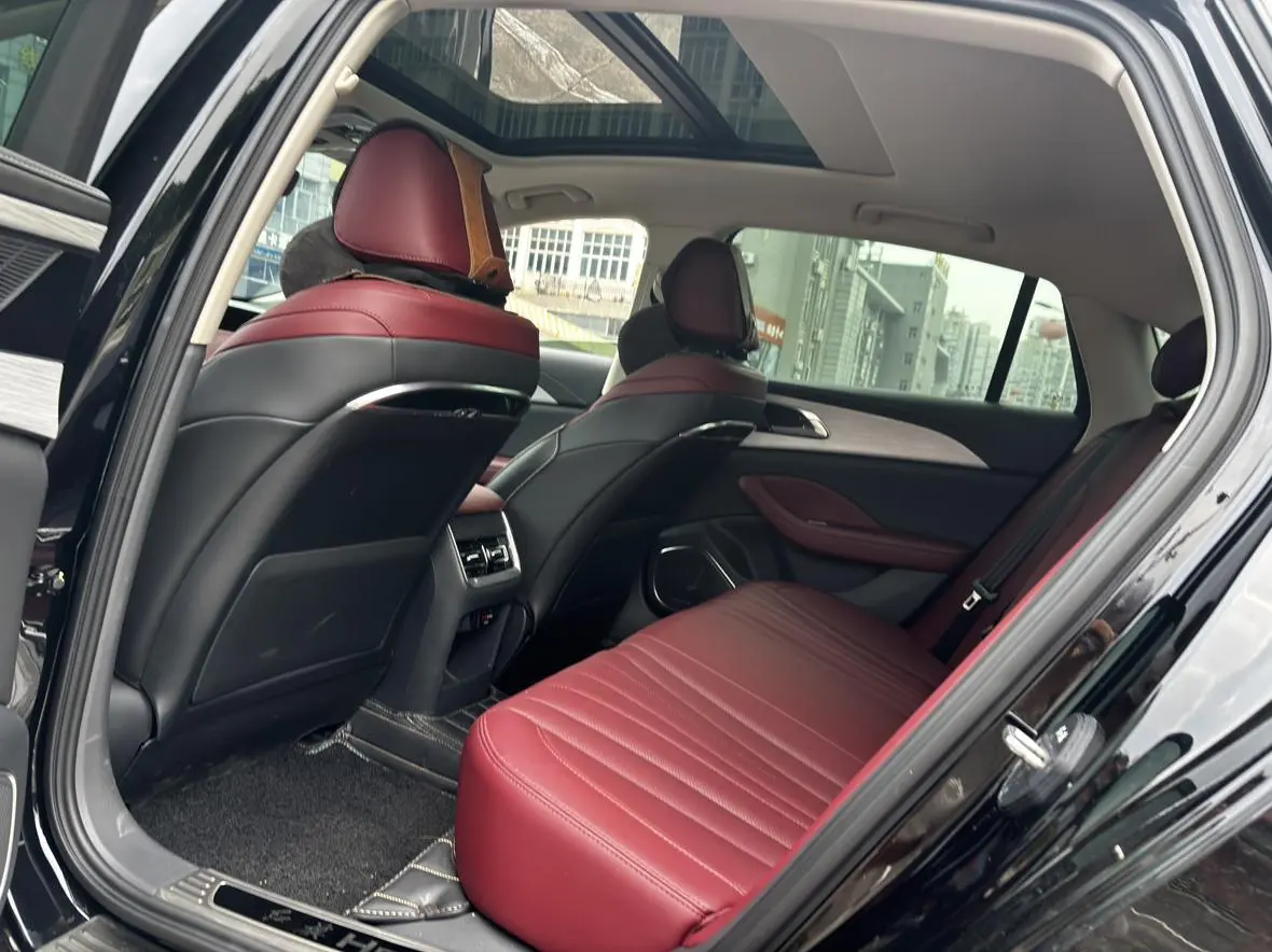 Hongqi H5 2025 1.5T DCT