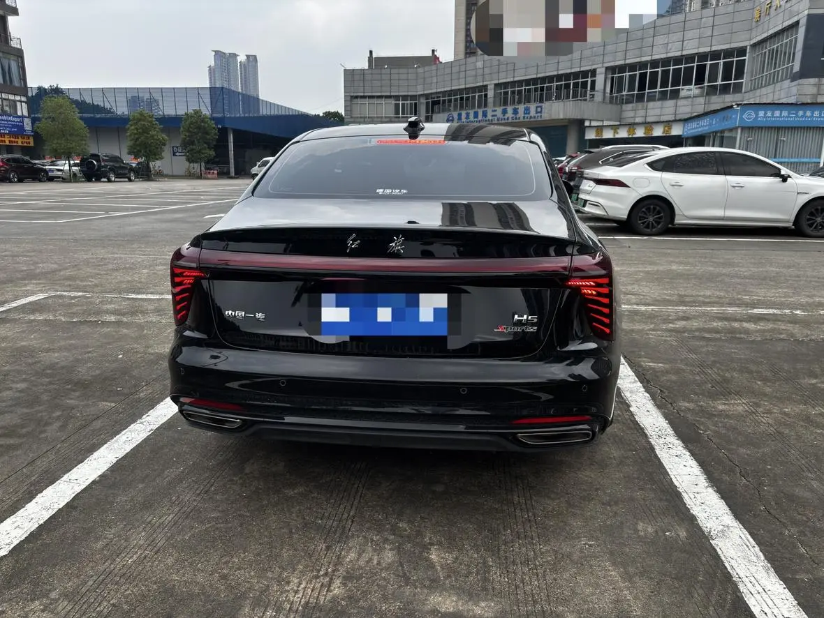 Hongqi H5 2025 1.5T DCT