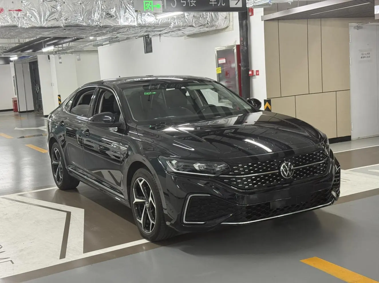 Volkswagen Passat 2024 330TSI Elite