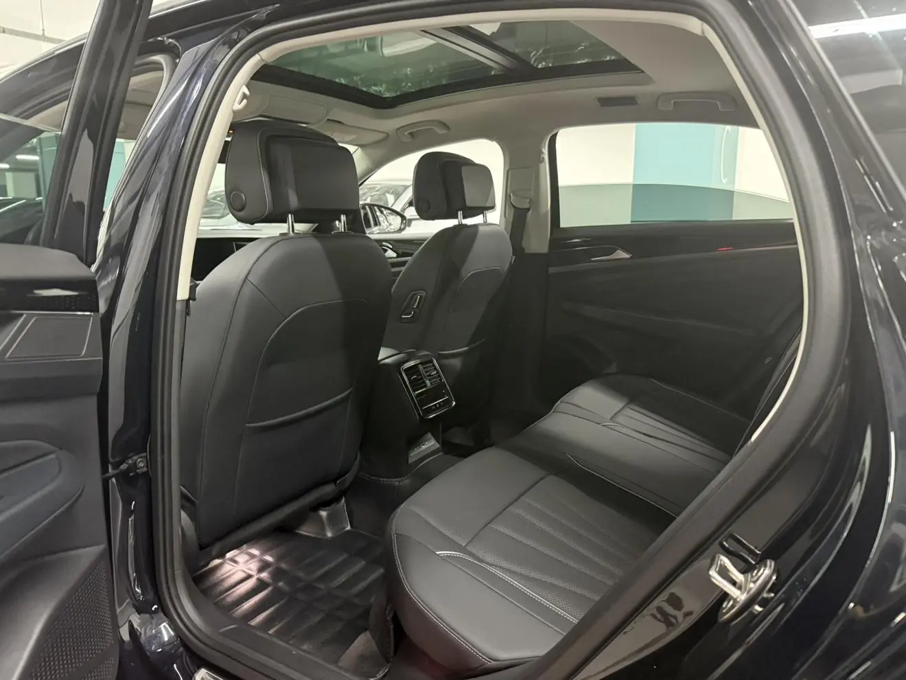 Volkswagen Passat 2024 330TSI Elite