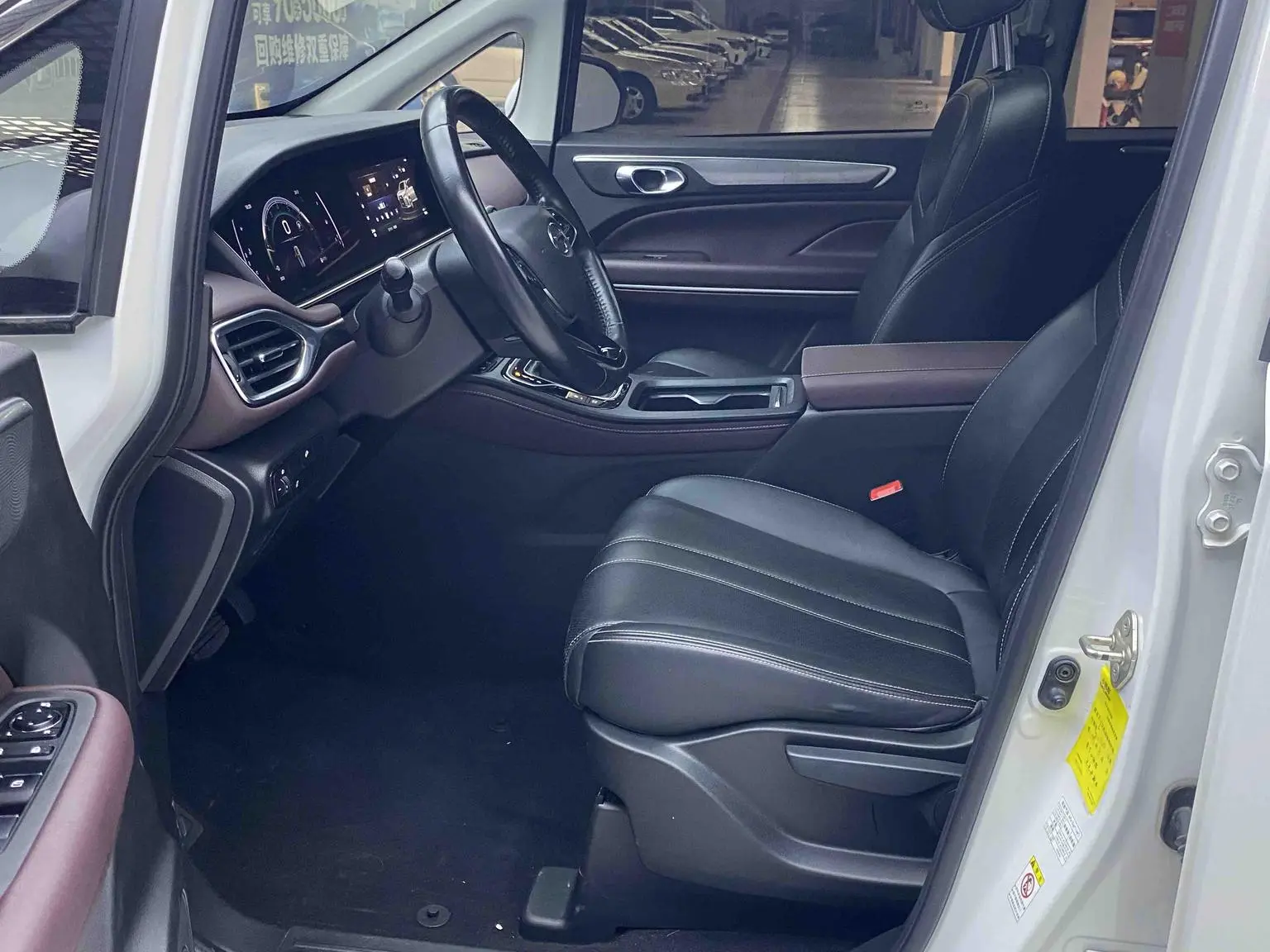 GAC Trumpchi Trumpchi M6 2021 270T Auto Elite 7 seat