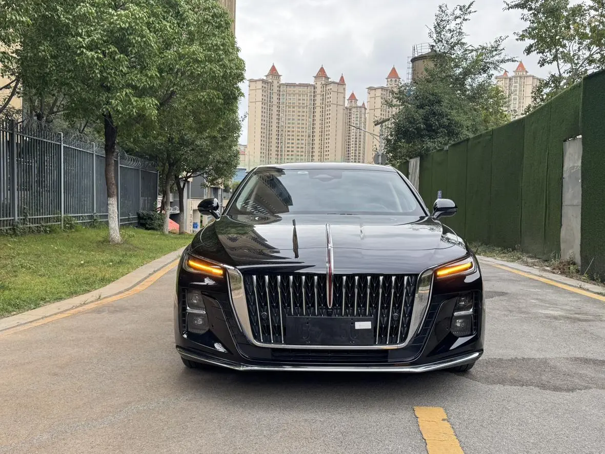 Hongqi H5 2023 2.0T Auto Connected Flagship Enjoy