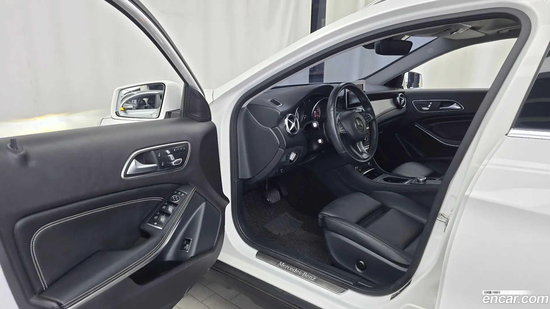 Mercedes-Benz GLA-Class GLA220 Premium 2017