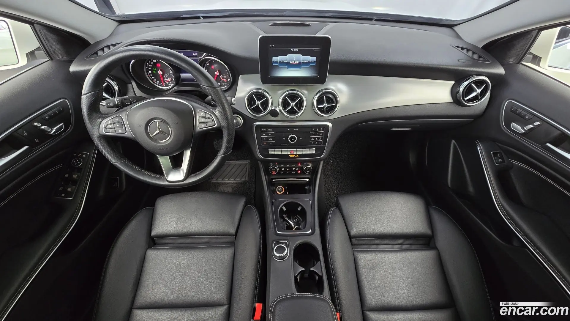 Mercedes-Benz GLA-Class GLA220 Premium 2017