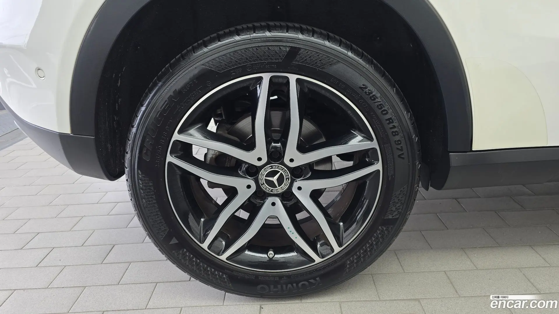 Mercedes-Benz GLA-Class GLA220 Premium 2017